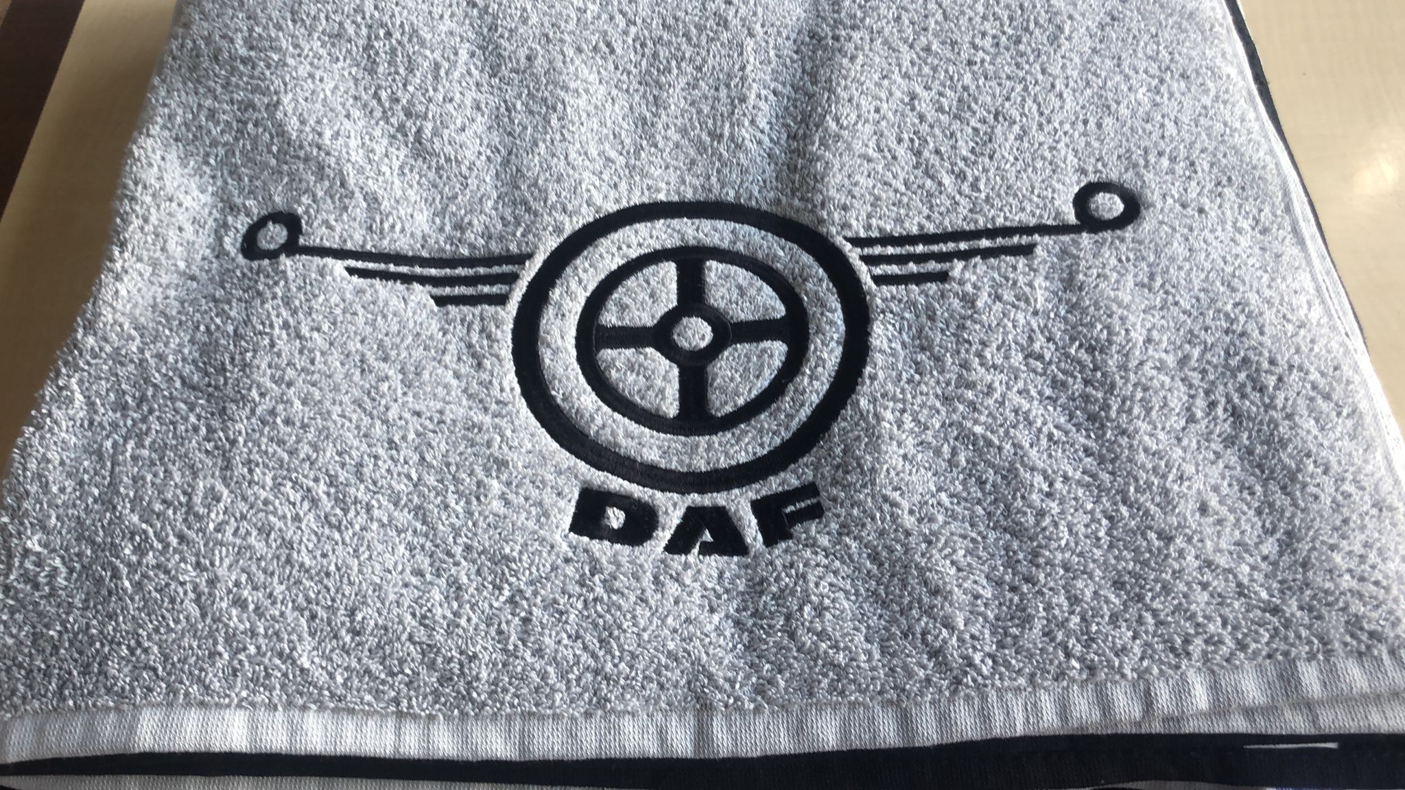 Wholesale Embroidered Towel Sets Toptan Nakışlı Havlu Setleri - Image 1